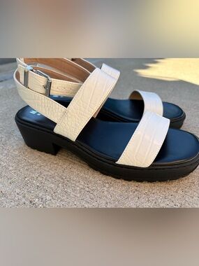Mix No. 6 White Croc-Embossed Platform Strap Sandals